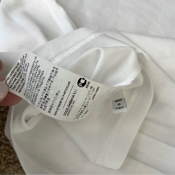 DOLCE & GABBANA Love is What You Want Cotton T-Shirt Roses Sequin Embroi… - Picture 7 of 10